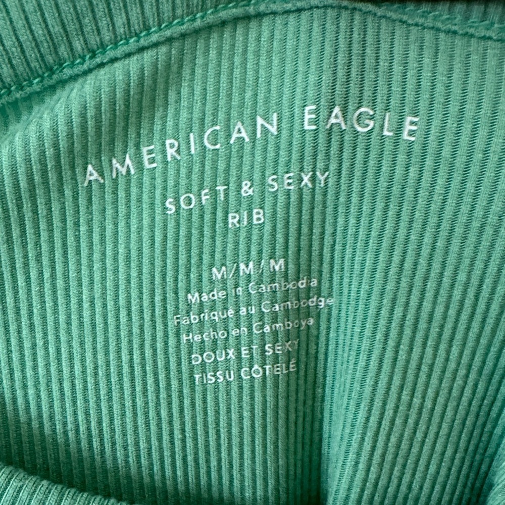 American Eagle Outfitters Green Cropped Pocket Tee - Picture 2 of 5
